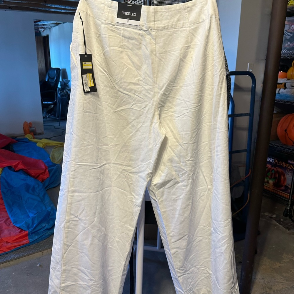 White Future Collective Pants - Picture 5 of 5